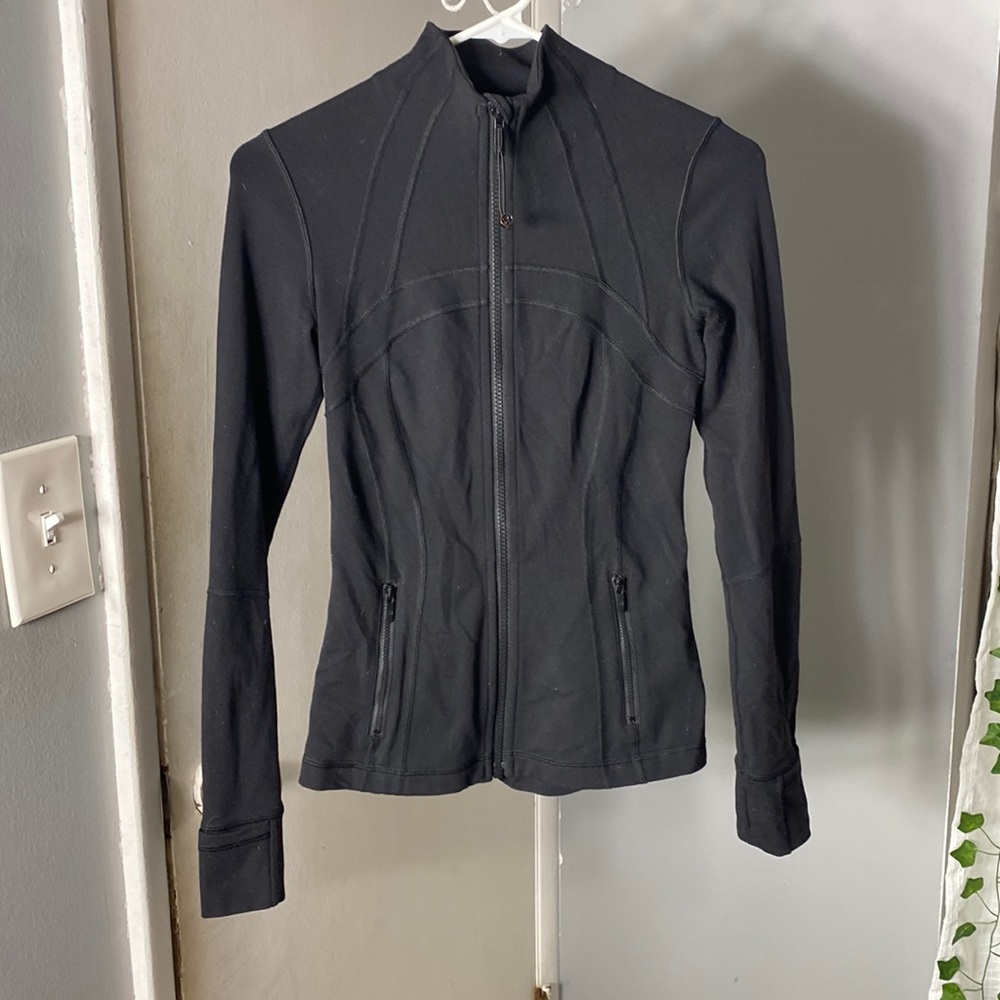 Size 2 lululemon define jacket color black